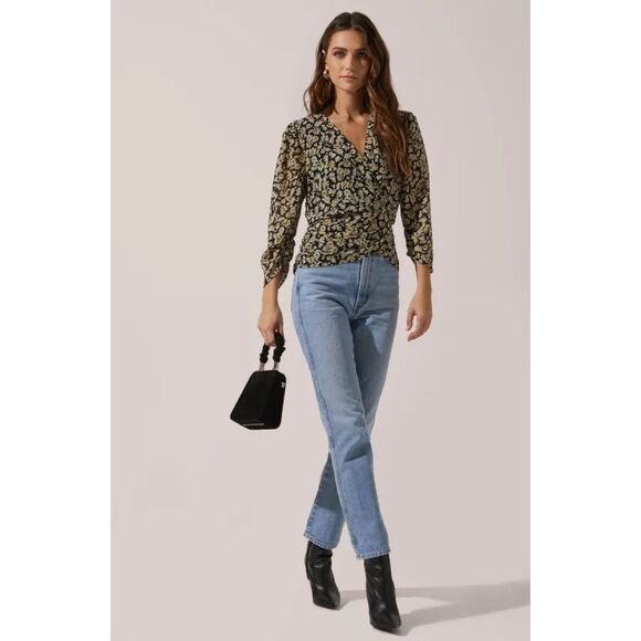 Astr The Label Floral Wrap Front Top-NWT - Picture 1 of 5